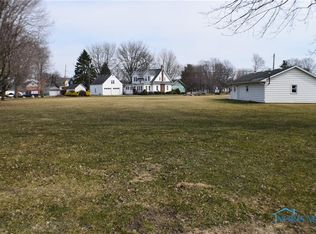 209 Rice St, Elmore, OH 43416