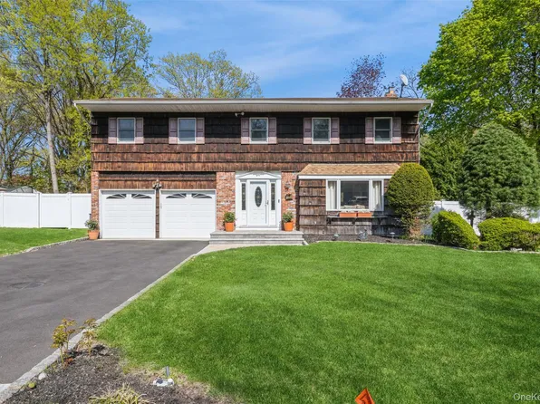 19 Heather Drive, Kings Park, NY 11754