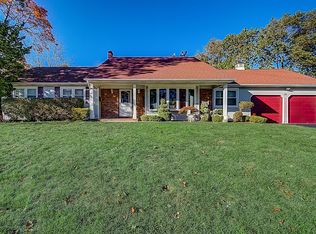 10 Beacon Dr, Howell, NJ 07731