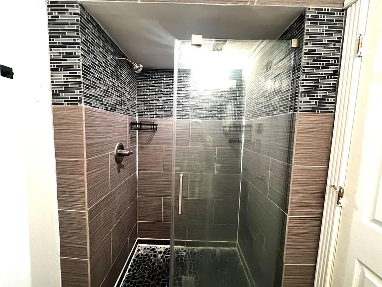 15703 Jersey Dr — Photo 11