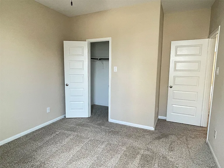 10418 Quiet Courtyard Rd — Photo 39