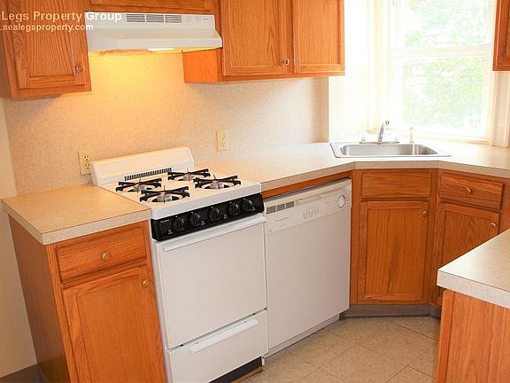 4th image of 101 Medway St APT 5