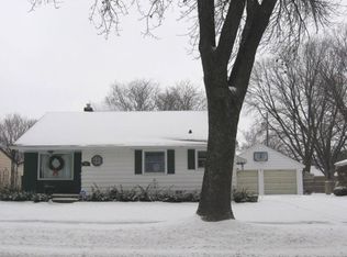 1018 W Glendale Ave, Appleton, WI 54914