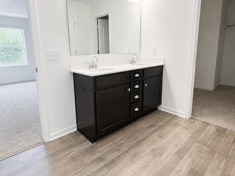 1704 Eagle View Dr — Photo 5