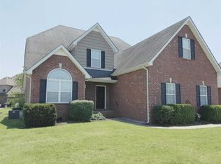 2401 Banyon Dr, Murfreesboro, TN 37128