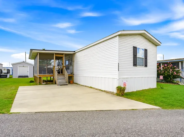 1521 Tanglewood Ave, North Myrtle Beach, SC 29582