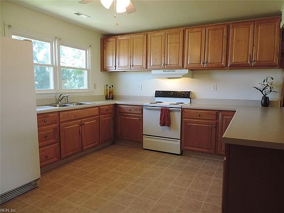 Large kitchen new cabinets and counter tops 