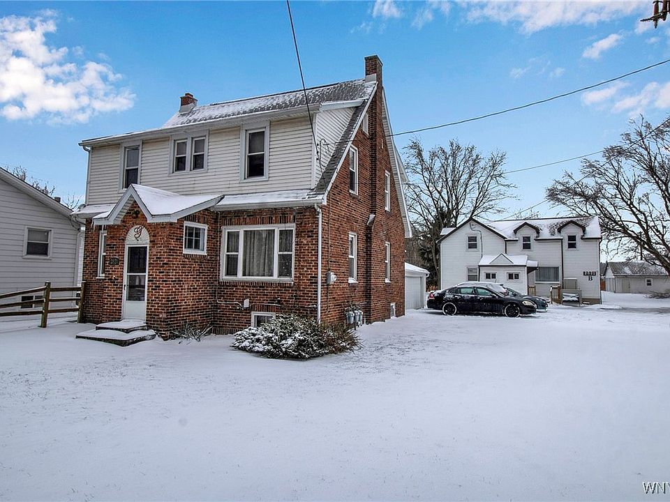 1st image of 2821 William St