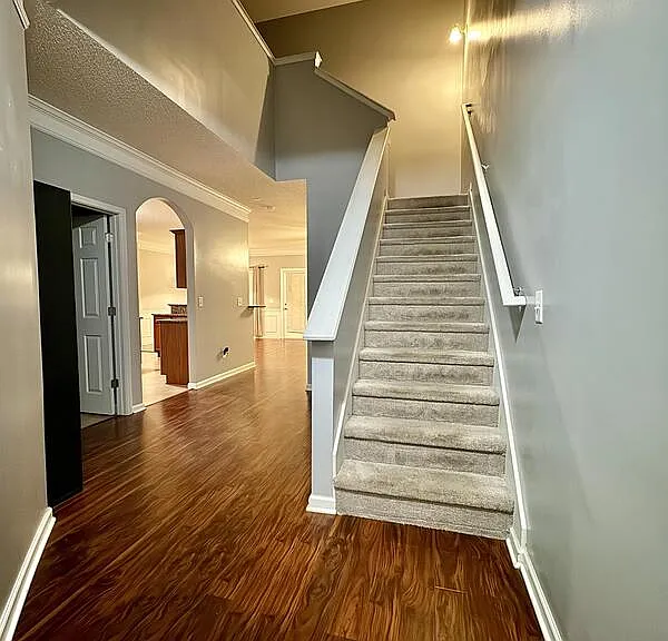 322 Clover Brook Dr — Photo 8