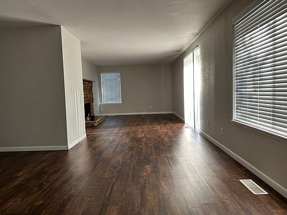 4th image of 427 N Louisiana St