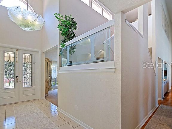 3rd image of 3570 Shoreline Cir