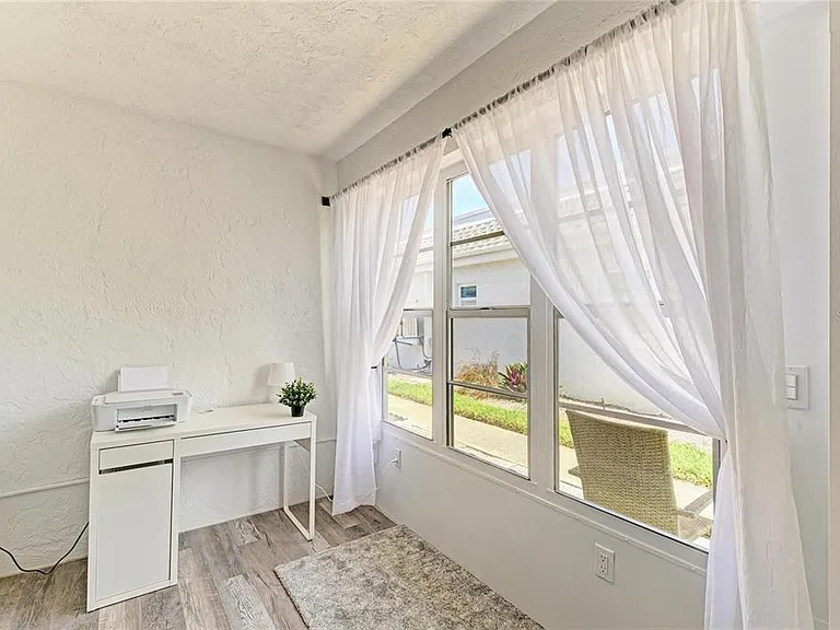 9810 Dorado Ave #9810 — Photo 11