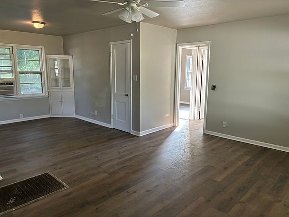 3rd image of 3314 Ransom St
