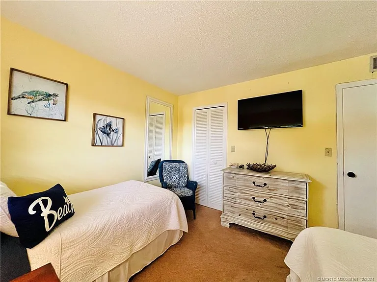 9400 S Ocean Dr #202 — Photo 42