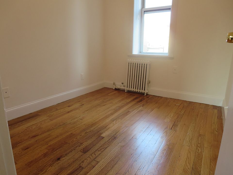 2nd image of 101 Thompson St APT 38