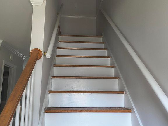 2nd image of 1002 Willow Dr APT 57