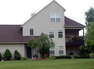 1044 Peach Tree Ln #44, Warrington, PA 18976
