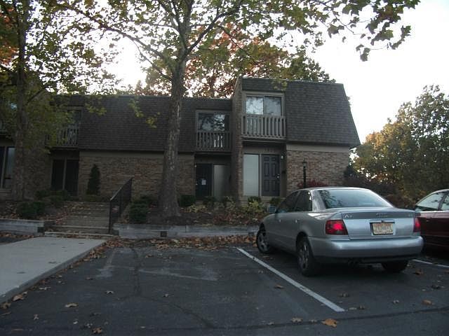 1st image of 1818 E 97th St