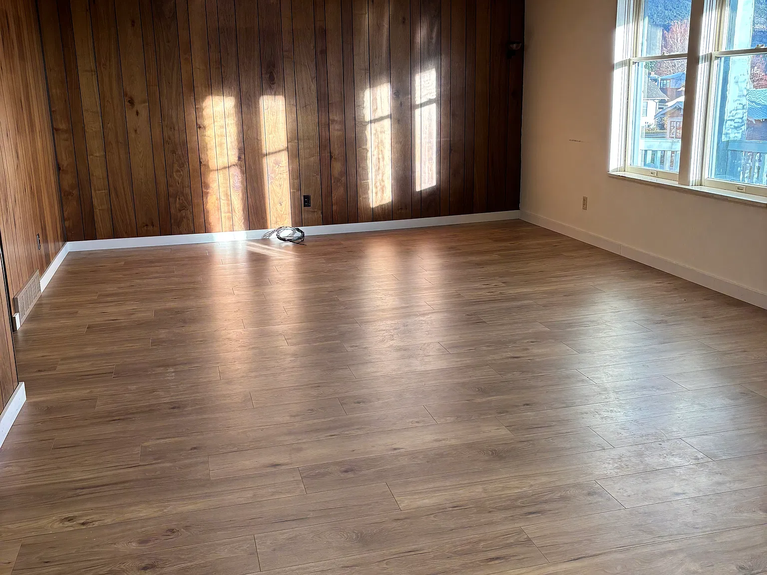 3 bed, $1,900 — Photo 3