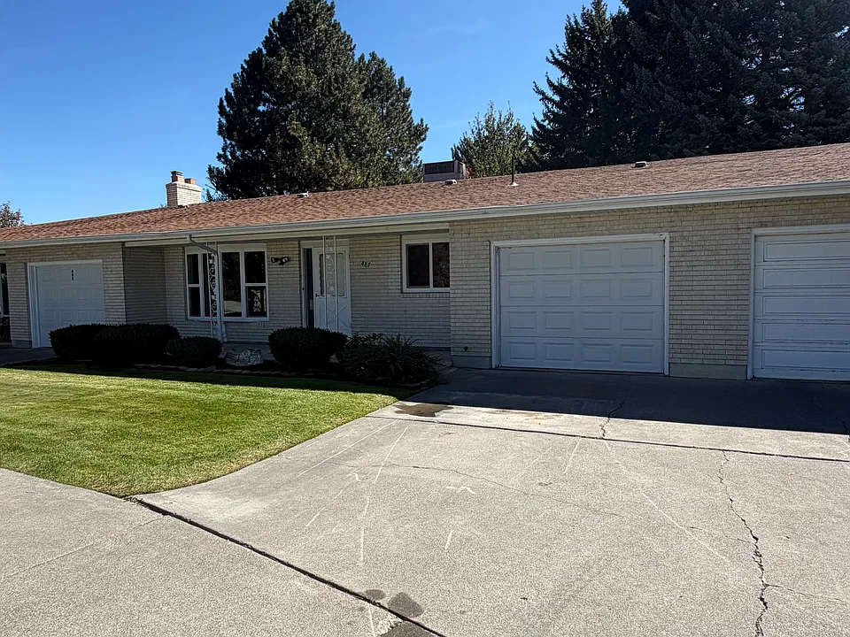 487 Gustafson Dr