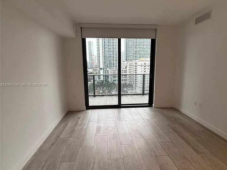 45 SW 9th St #1004 — Photo 7