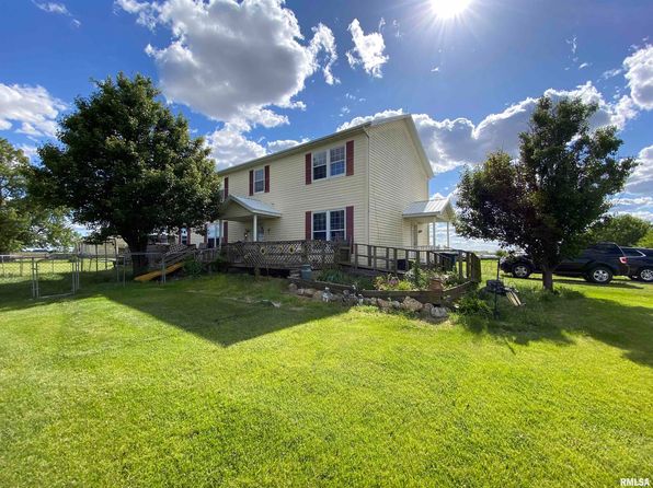 734 & 736 S 80th St, Roseville, IL 61473