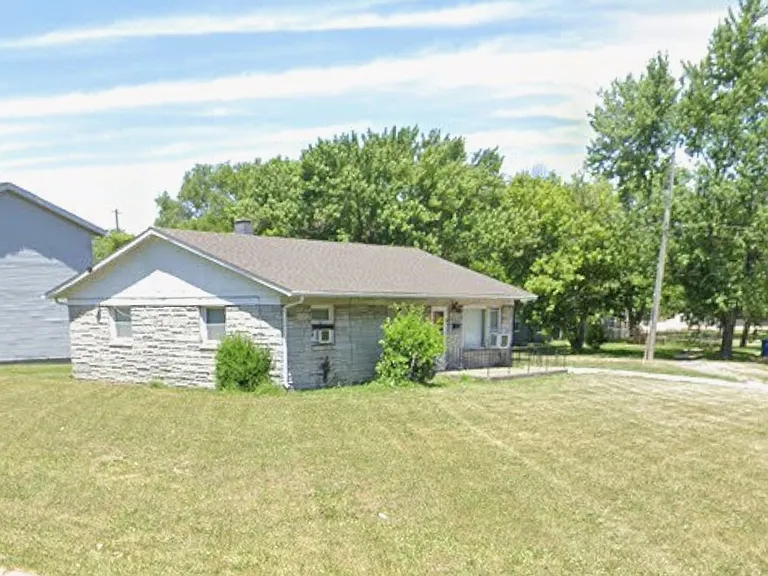 5124 Ohio St — Photo 2