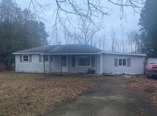 2870 N Lakeshore Rd, Port Hope, MI 48468