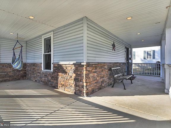 4th image of 103 S Mauldin Ave