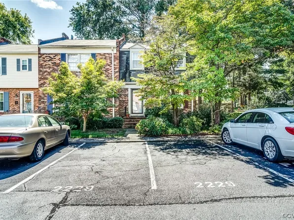 2229 Cresthaven Ct, Henrico, VA 23238