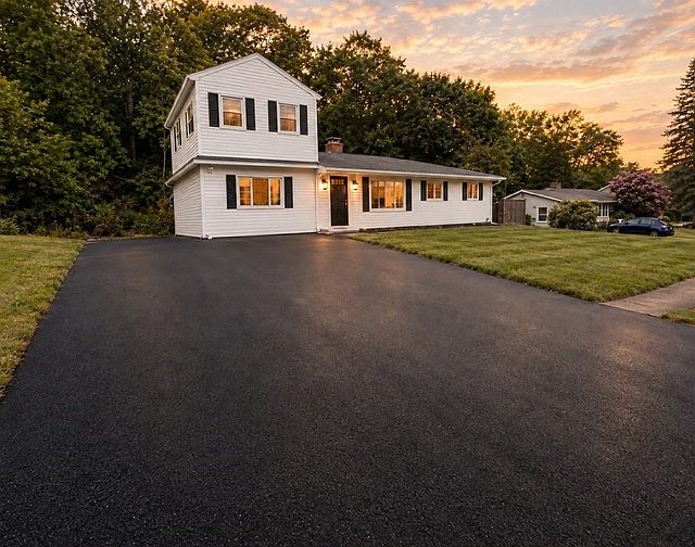 1st image of 11 Price Rd
