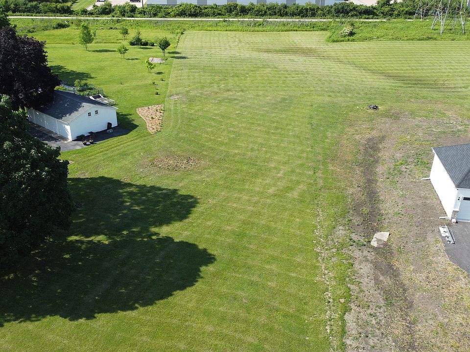 1st image of 2740 Molitor Rd