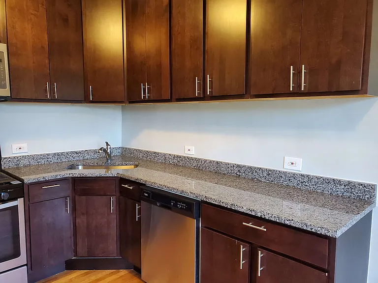 4651-61 N. Manor Ave — Photo 22