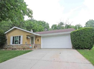550 Fox St, Mukwonago, WI 53149