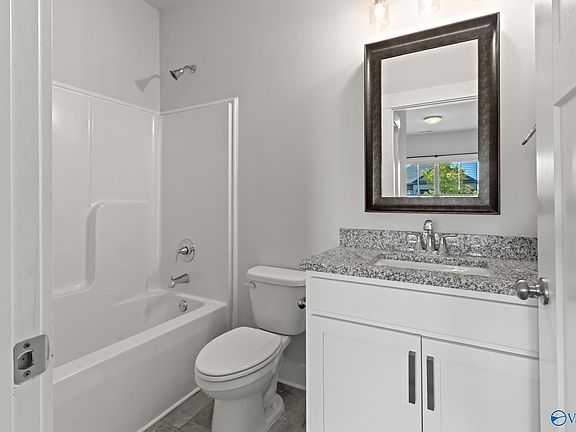 4th image of 105 Shangrila Way