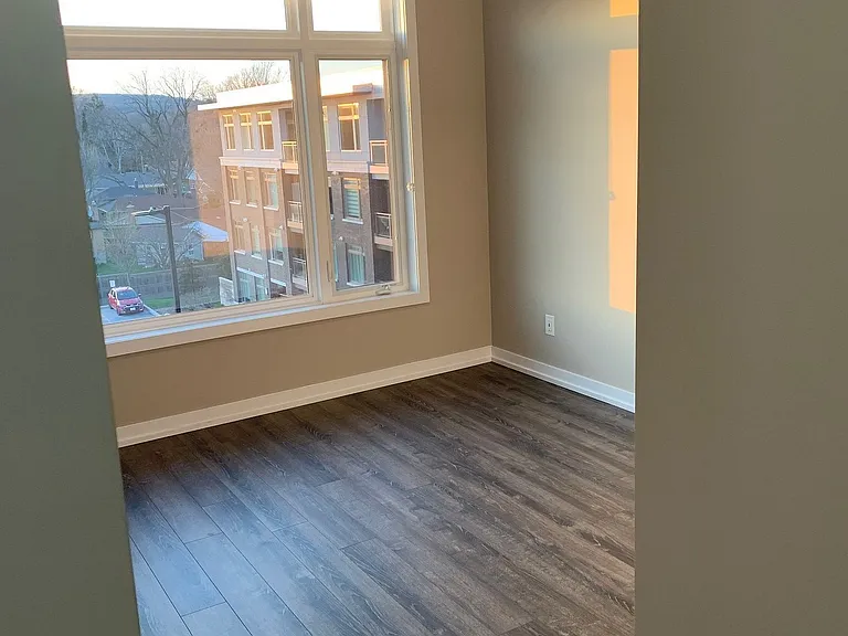 457 Plains Rd E #403 — Photo 9