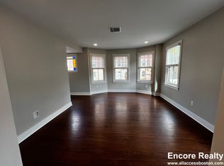 380 Harvard St #384, Cambridge, MA 02138