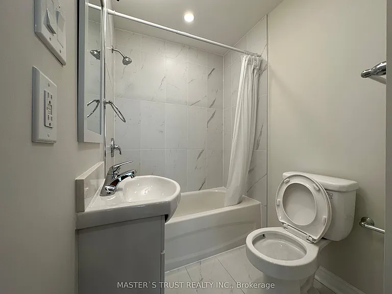 151 Dynevor Rd #MAIN — Photo 5