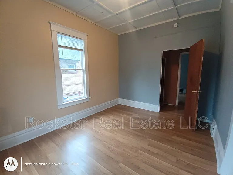 519 E Ermina Ave — Photo 9