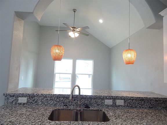 3rd image of 462 Westchase