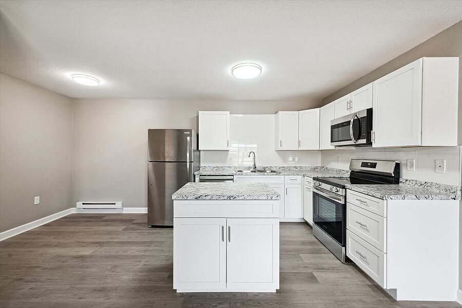 1st image of 4111 Harvest Ln #9