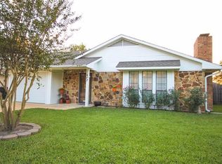 602 Kaufman St, Forney, TX 75126