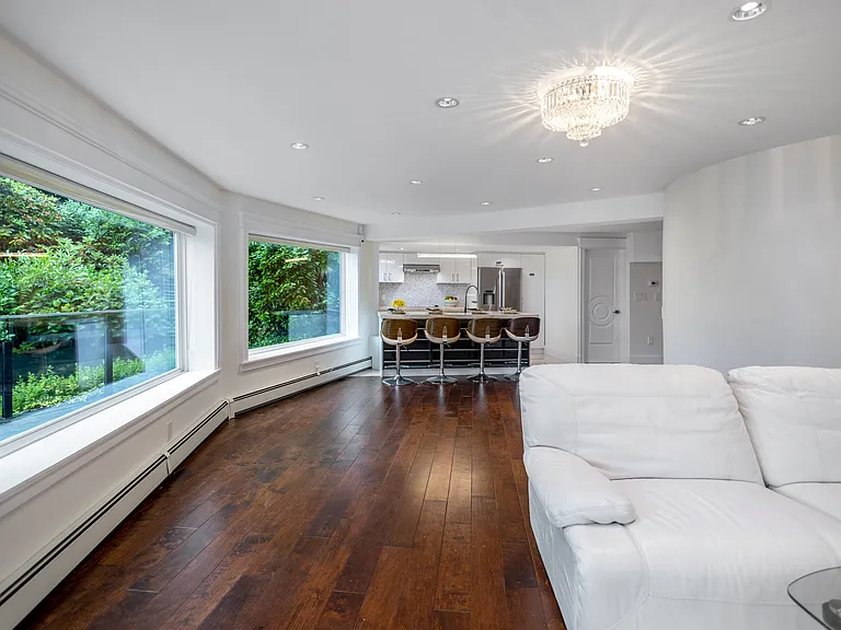 611 Saint Andrews Rd — Photo 8