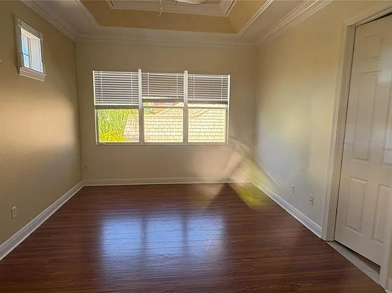 10547 Martinique Isle Dr — Photo 31