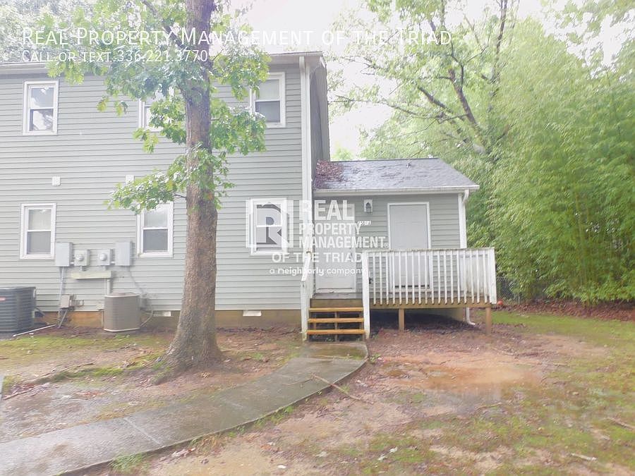1st image of 2501 Olde Oaks Ln #A