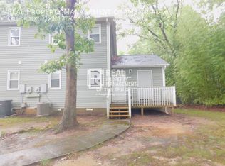2501 Olde Oaks Ln #A, Greensboro, NC 27406