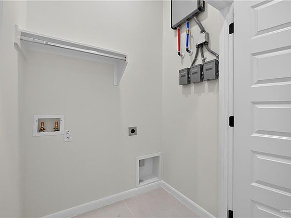 3rd image of 613 Mountain Rd #20A