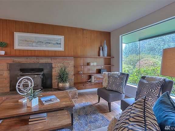 4th image of 18736 50th Ave NE