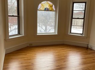 370 Maple St #1, Holyoke, MA 01040