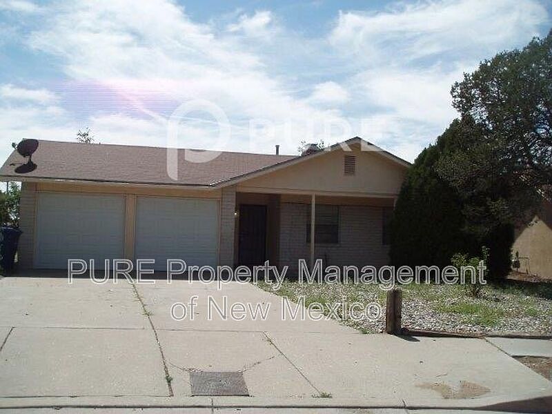 1st image of 6216 Leslie Pl NE